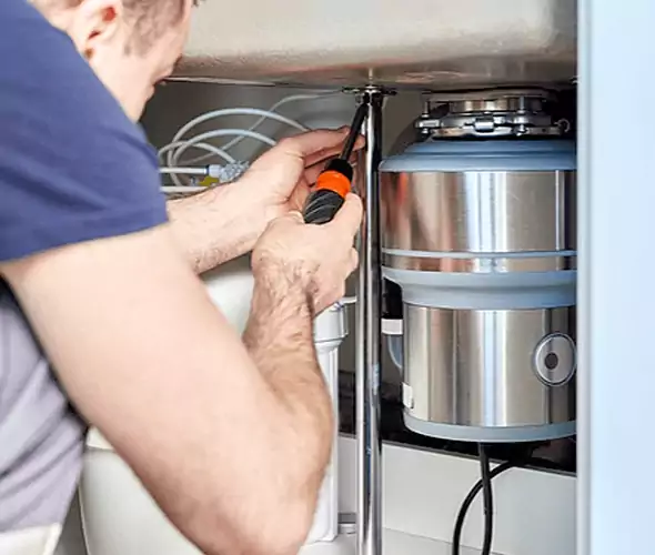 Expert Plumber for Garbage Disposal Replacement in Lauderhill, FL